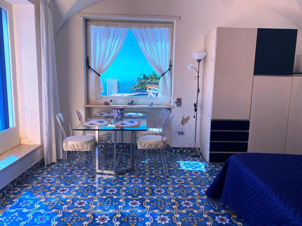 Regina Di Capri - Suite Vista Faraglioni Экстерьер фото
